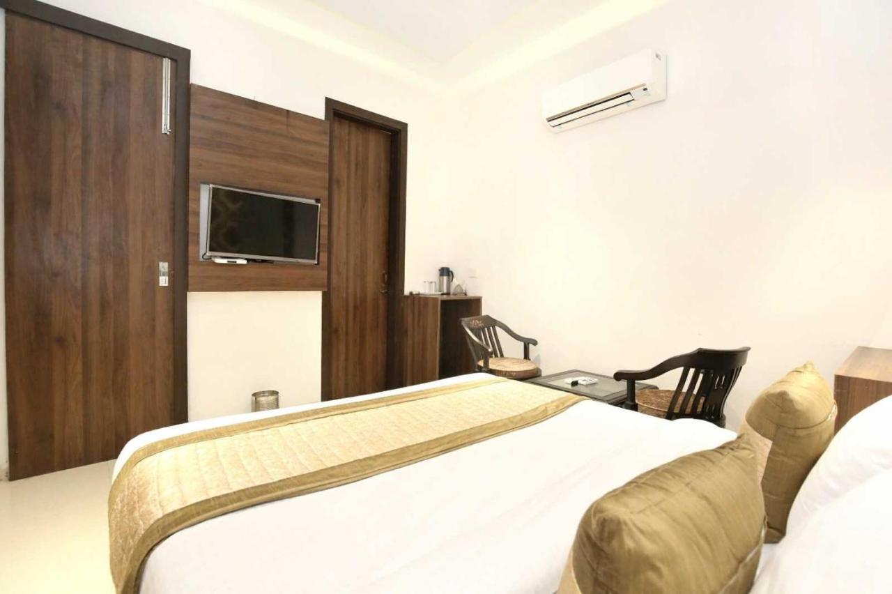 Hotel O Grand Star Αμριτσάρ Εξωτερικό φωτογραφία