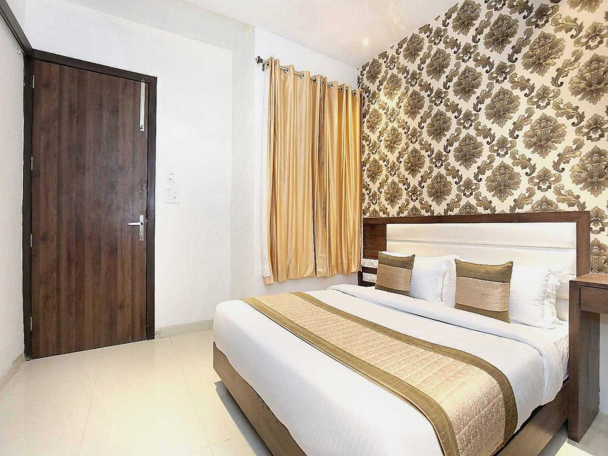 Hotel O Grand Star Αμριτσάρ Εξωτερικό φωτογραφία