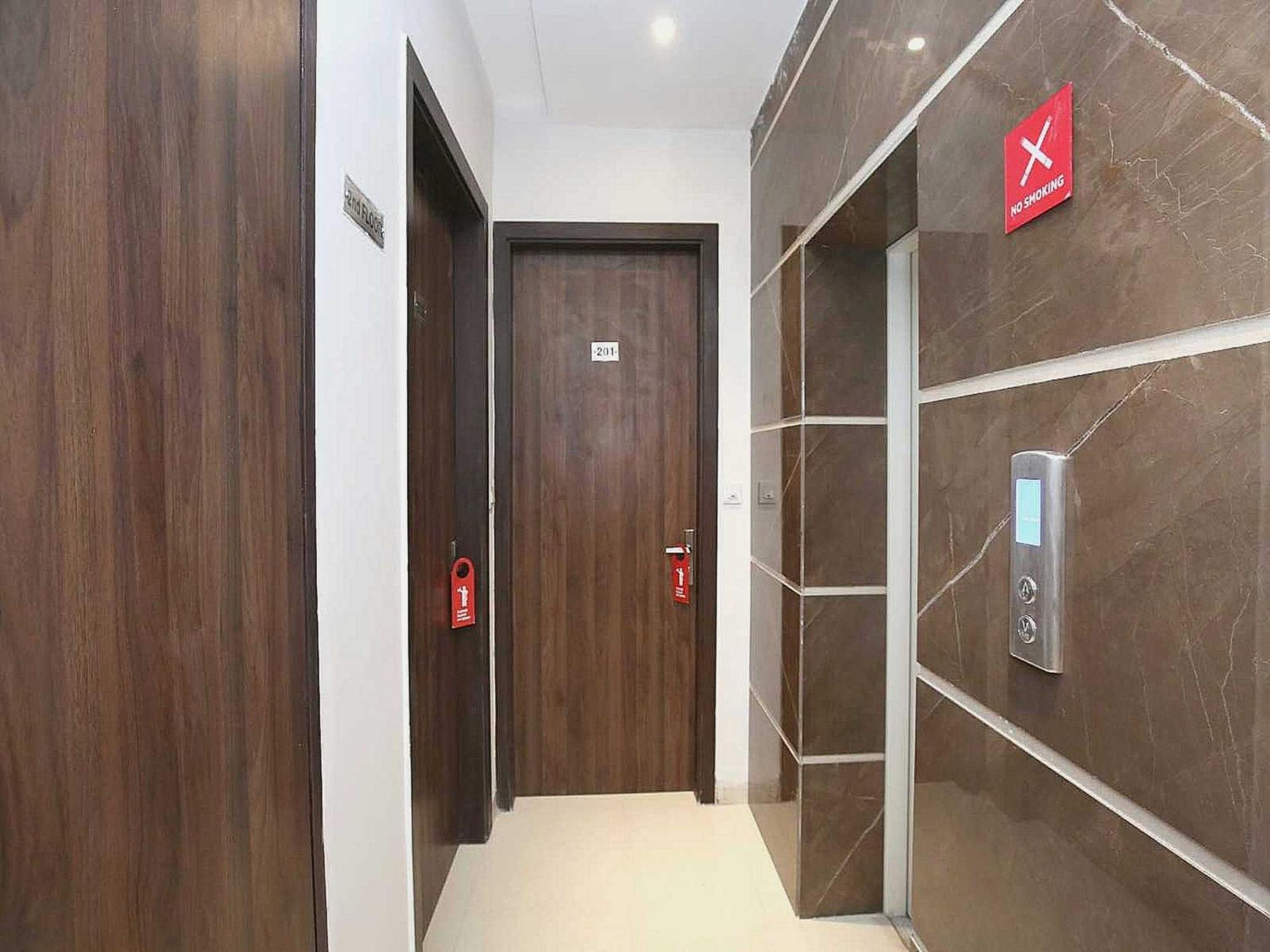 Hotel O Grand Star Αμριτσάρ Εξωτερικό φωτογραφία